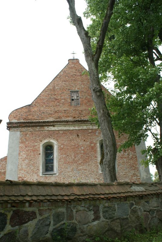  Kościół parafialny pw. Jana Chrzciciela w Piotrowcu 