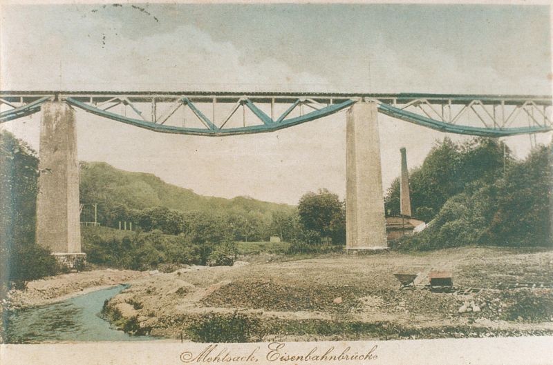  Most kolejowy nad rzeką Wałszą  
