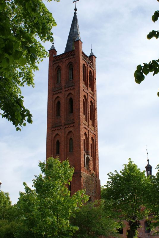  Wieża po kościele ewangelickim  